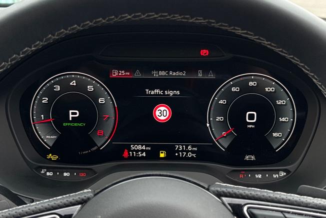 Audi Q2 Photo 15