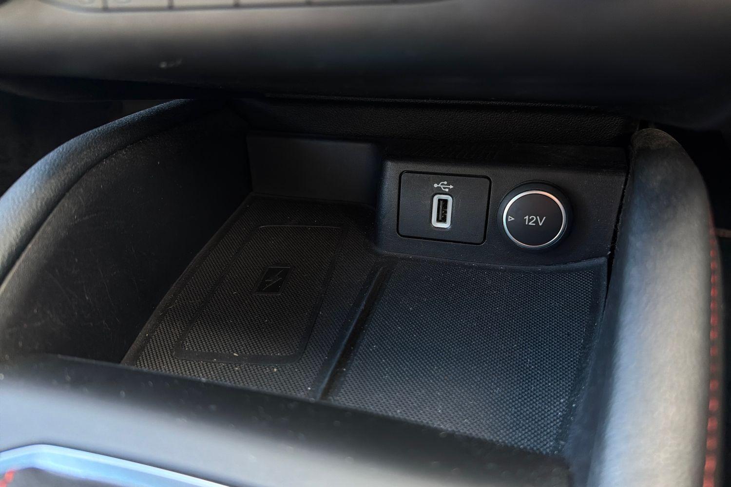 Ford FOCUS Photo 28