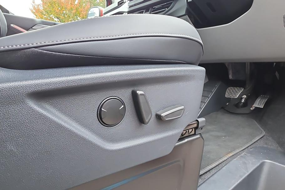 Used Ford TOURNEO CUSTOM 30