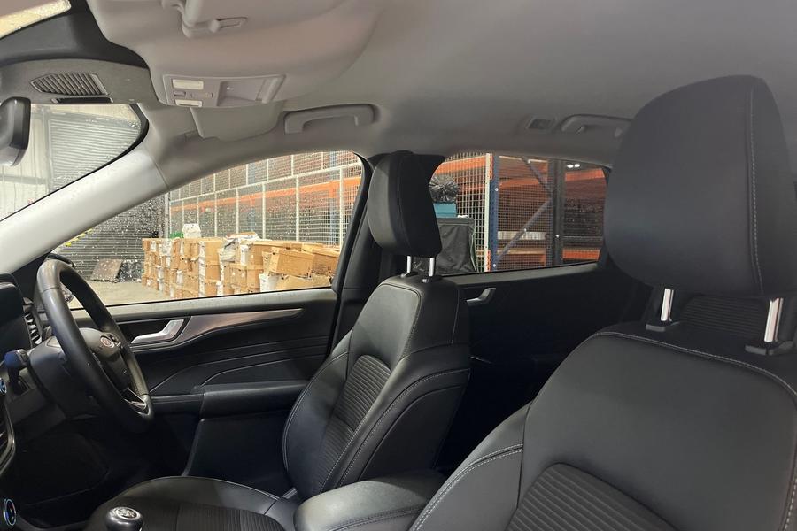 Ford KUGA Photo autoimg-1924a1fa440251f67f2465701a974d2d7536251c.jpg