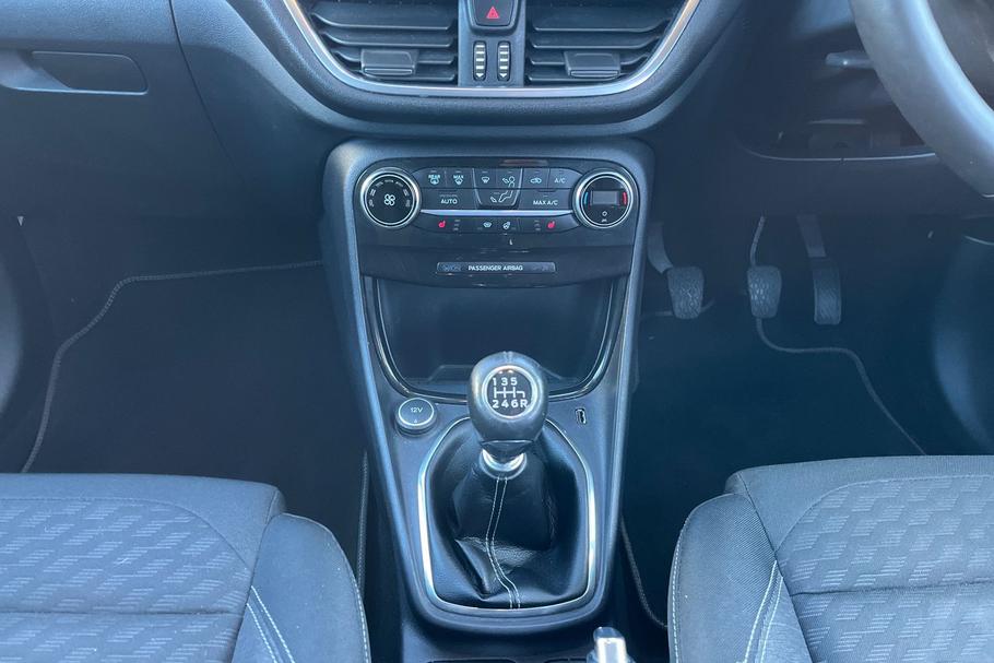 Used Ford PUMA LE69LNM 27