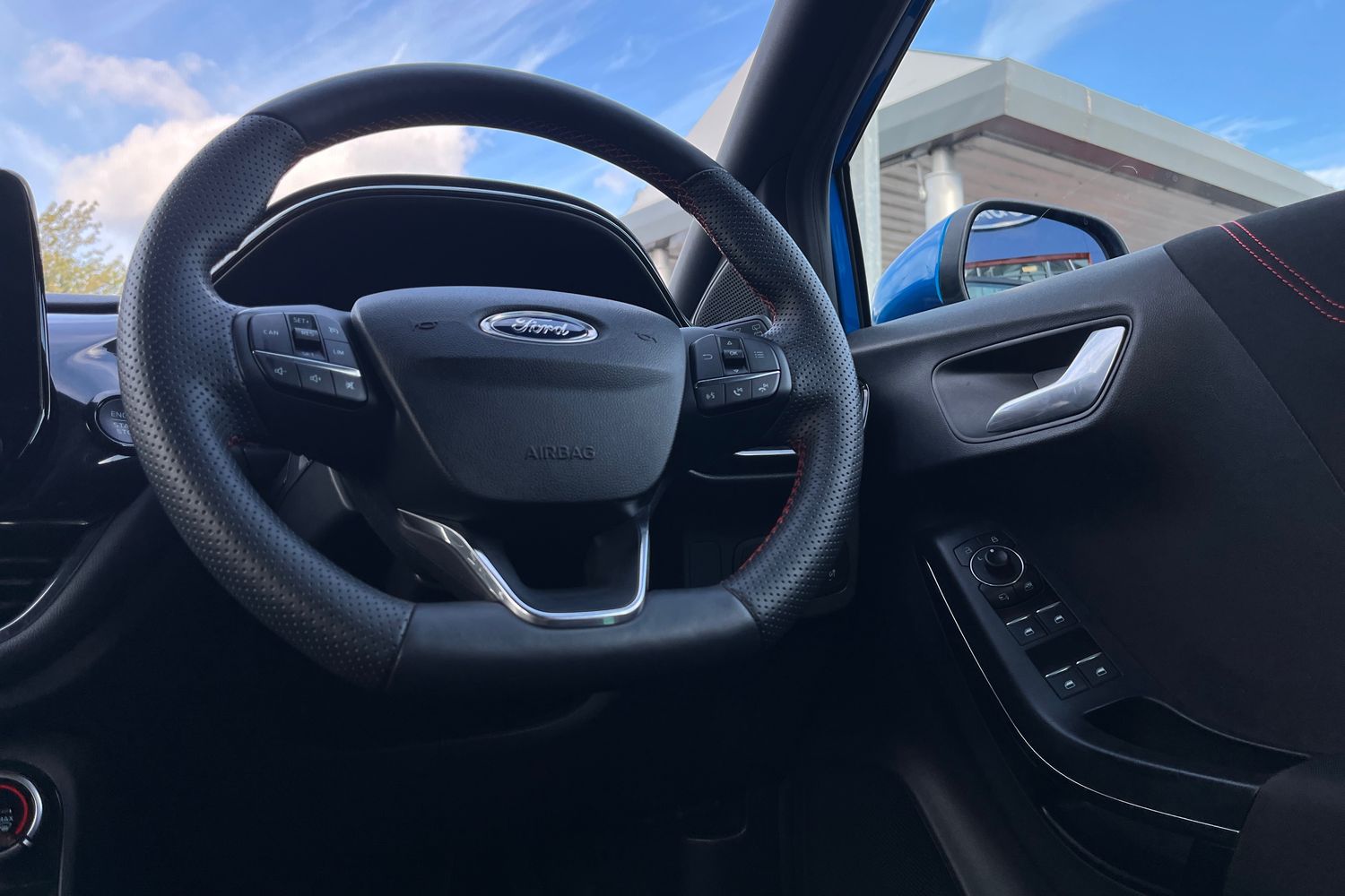 Ford PUMA Photo 11