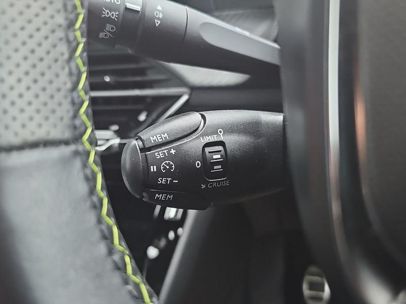 Used Peugeot 2008 NU23GVX 37