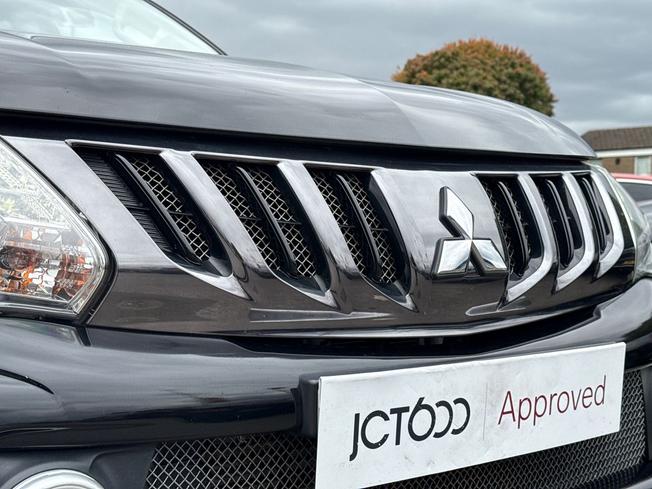 MITSUBISHI L200 Photo 22