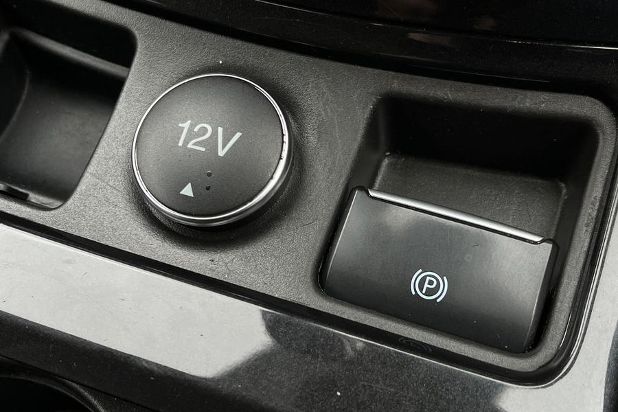 Ford Kuga Photo autoimg-1932fd1c02d223faa9c77f92864d2f0419909592.jpg