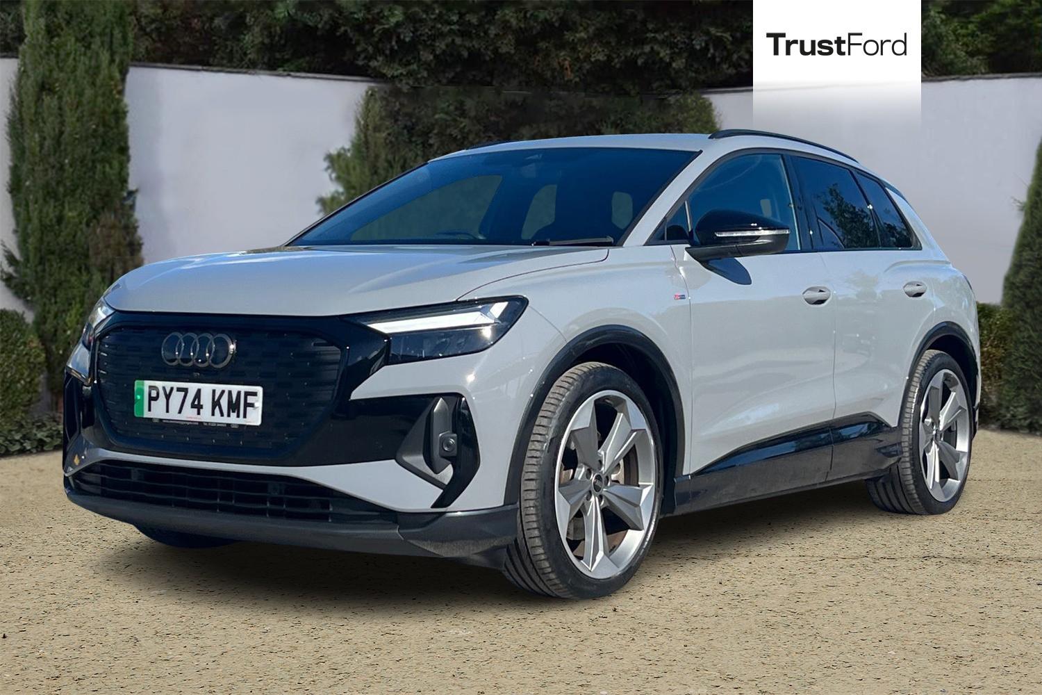 Audi Q4 e-tron Photo 4