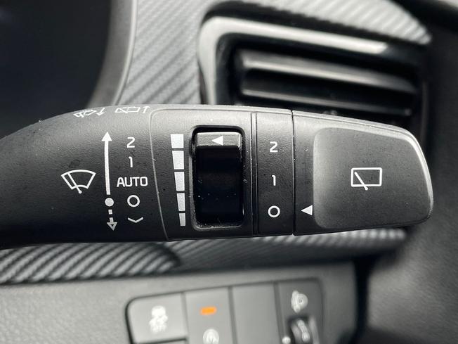 KIA Stonic Photo 36