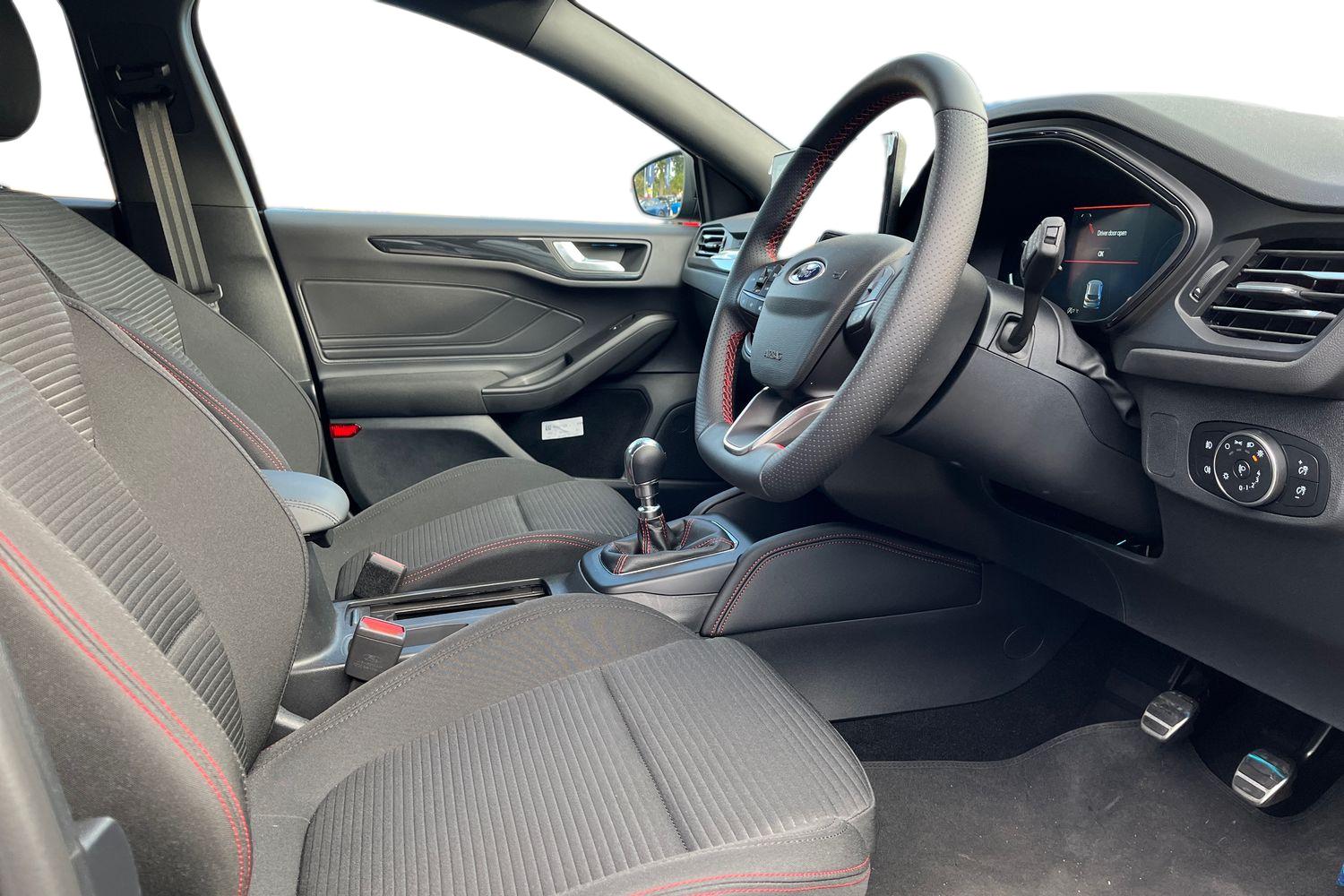 Ford Focus Photo 8