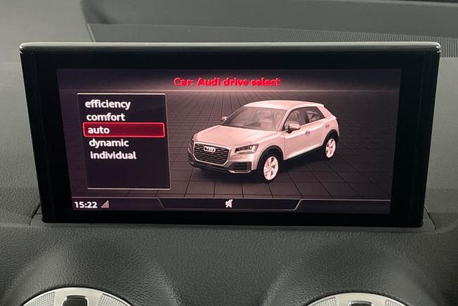 Audi Q2 Photo 21