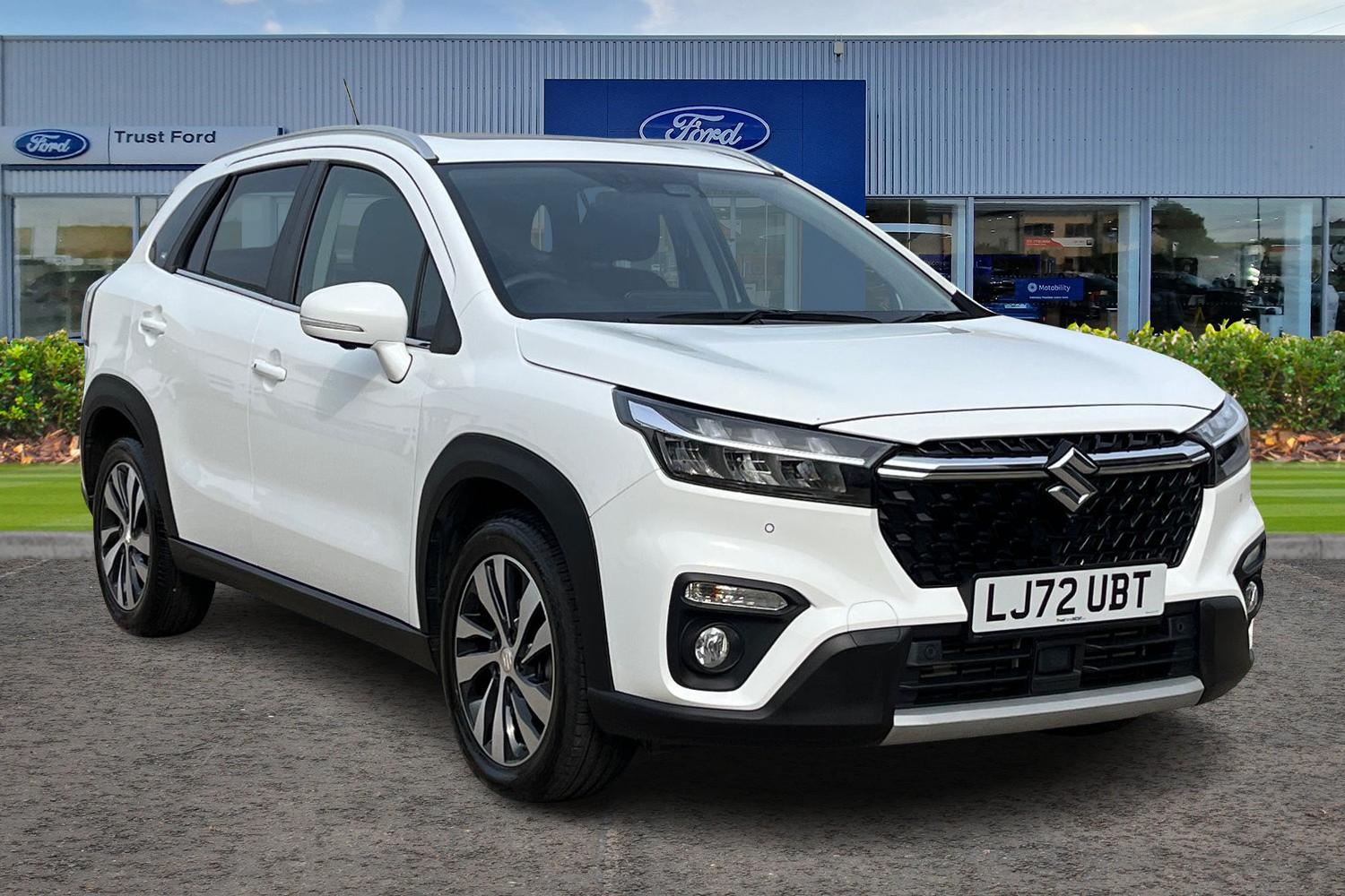 Suzuki S-Cross Photo 0