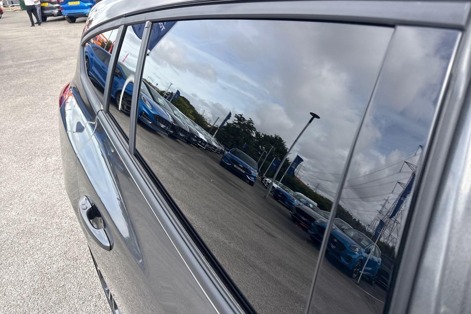 Ford FOCUS Photo 34