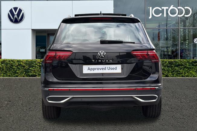 VOLKSWAGEN Tiguan Photo 7