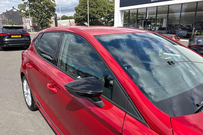 SEAT Ibiza Photo 20