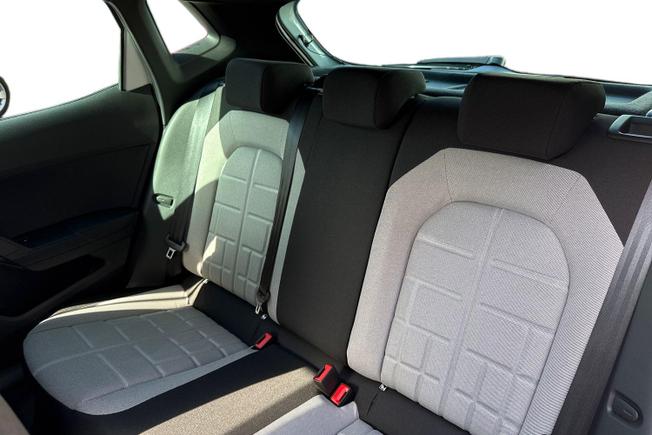 SEAT Ibiza Photo 9