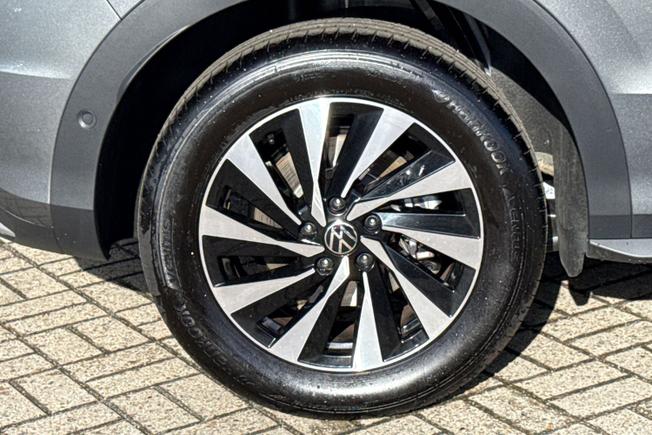 VOLKSWAGEN T-Roc Photo 21
