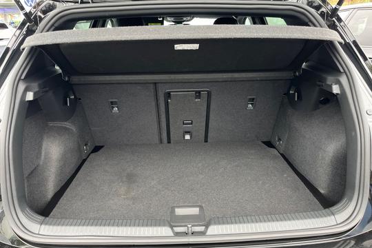 Volkswagen Golf Photo autoimg-194ba3dbb1191307bcb016b3c5ca31e18e7a4284.jpg