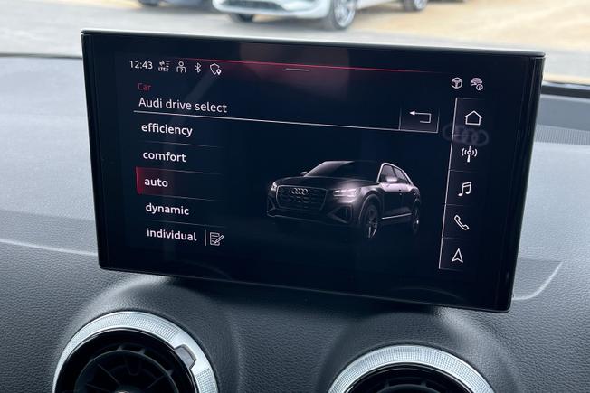 AUDI Q2 Photo 24