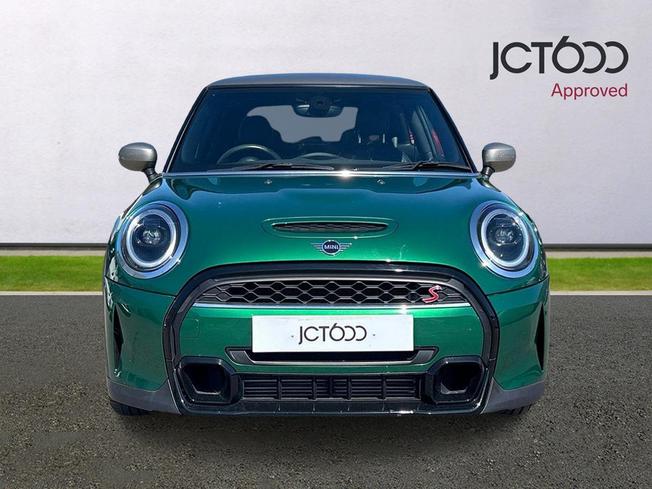 MINI Hatch Photo 8