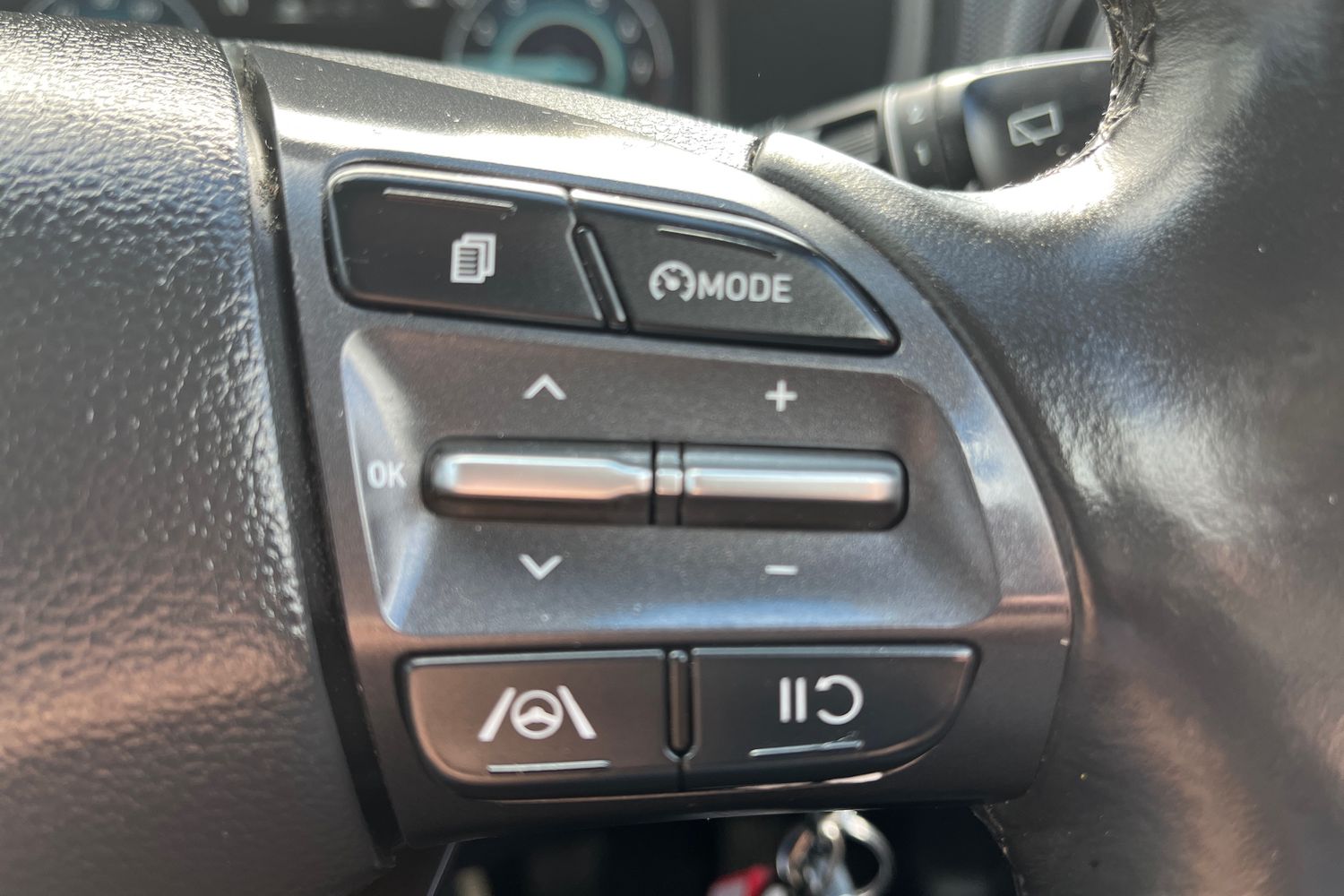 Hyundai KONA Photo 23