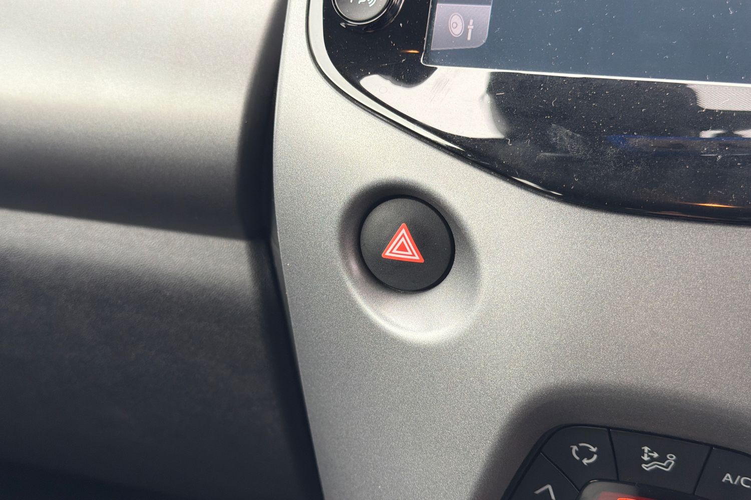 Toyota AYGO Photo 30
