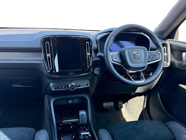VOLVO Xc40 Photo 11