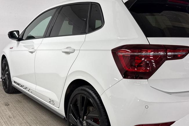 VOLKSWAGEN Polo Photo 34