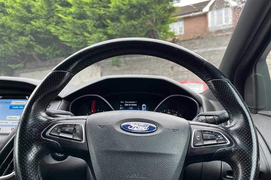 Ford FOCUS Photo autoimg-195a691511c959a1496a4d288531a436d59ce61c.jpg