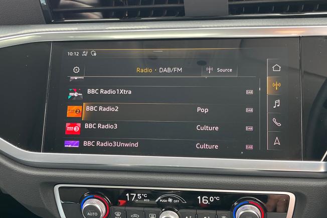 AUDI Q3 Photo 13