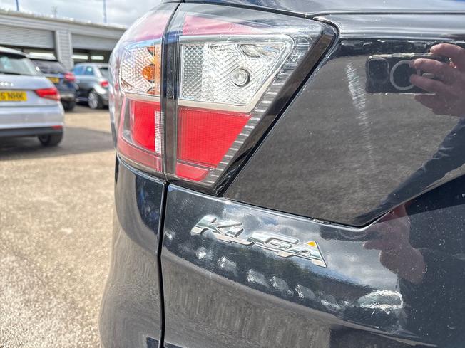 FORD Kuga Photo 18