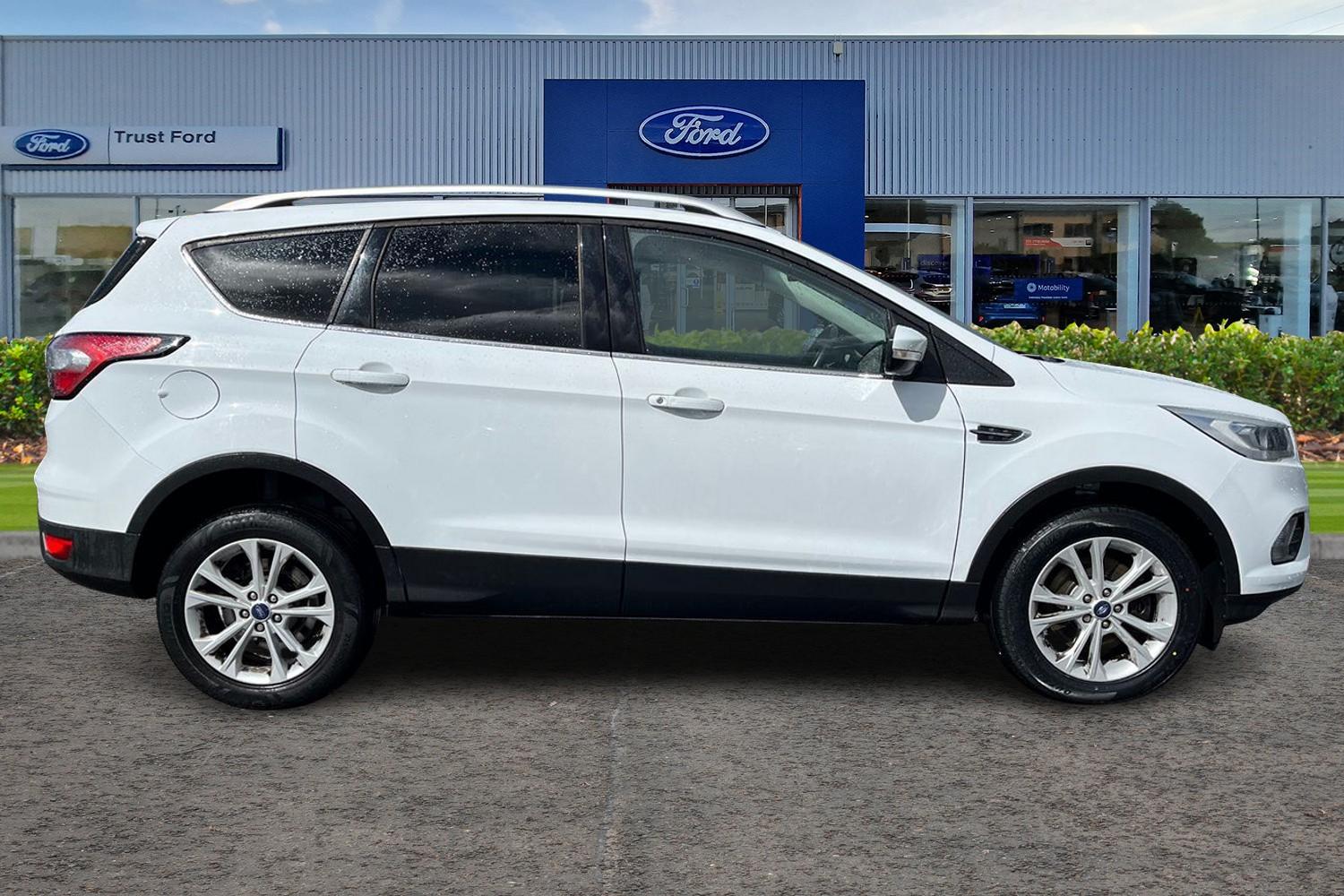 Ford KUGA Photo 2