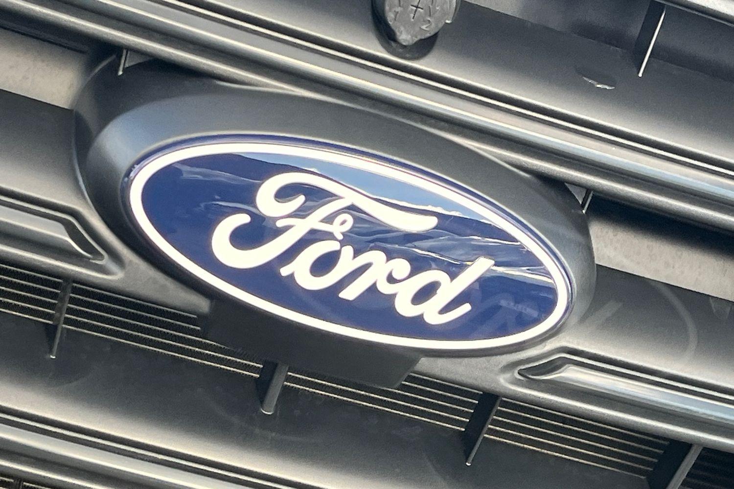 Ford TRANSIT Photo 19
