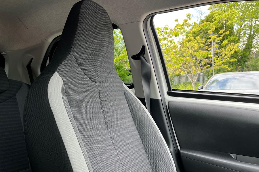 Toyota Aygo Photo autoimg-19689aa4ae74b747eb8e5dfd232f2664db872625.jpg
