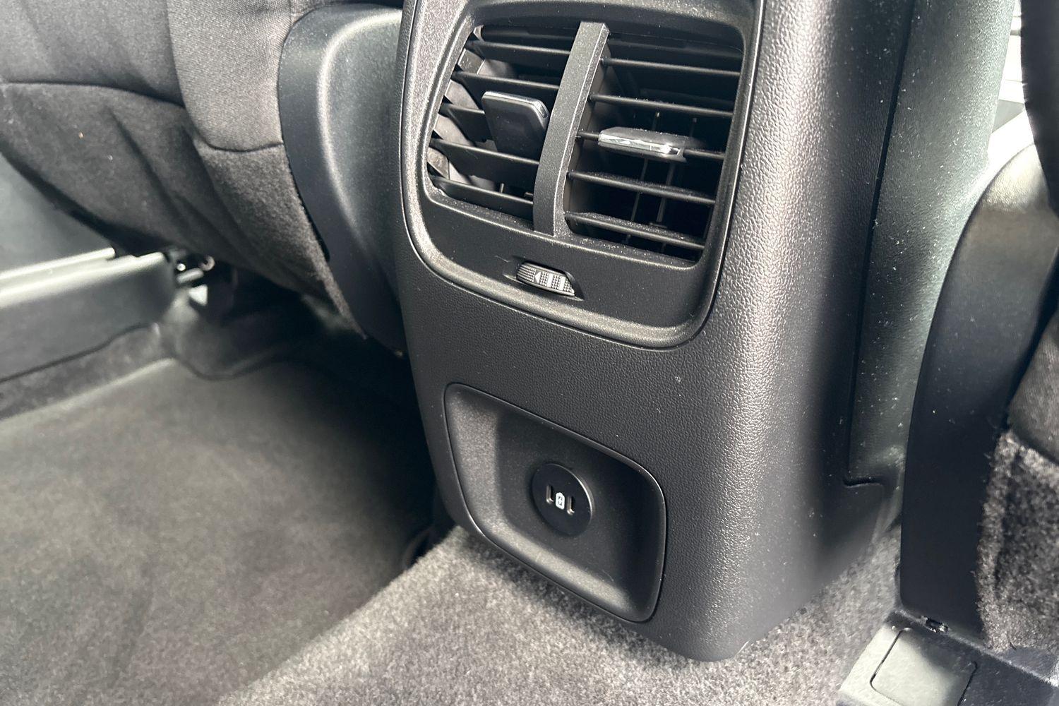 Ford KUGA Photo 31