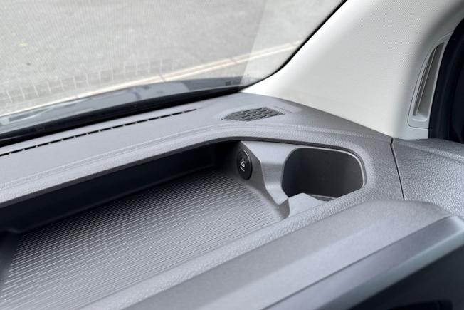 VOLKSWAGEN Transporter Photo 46
