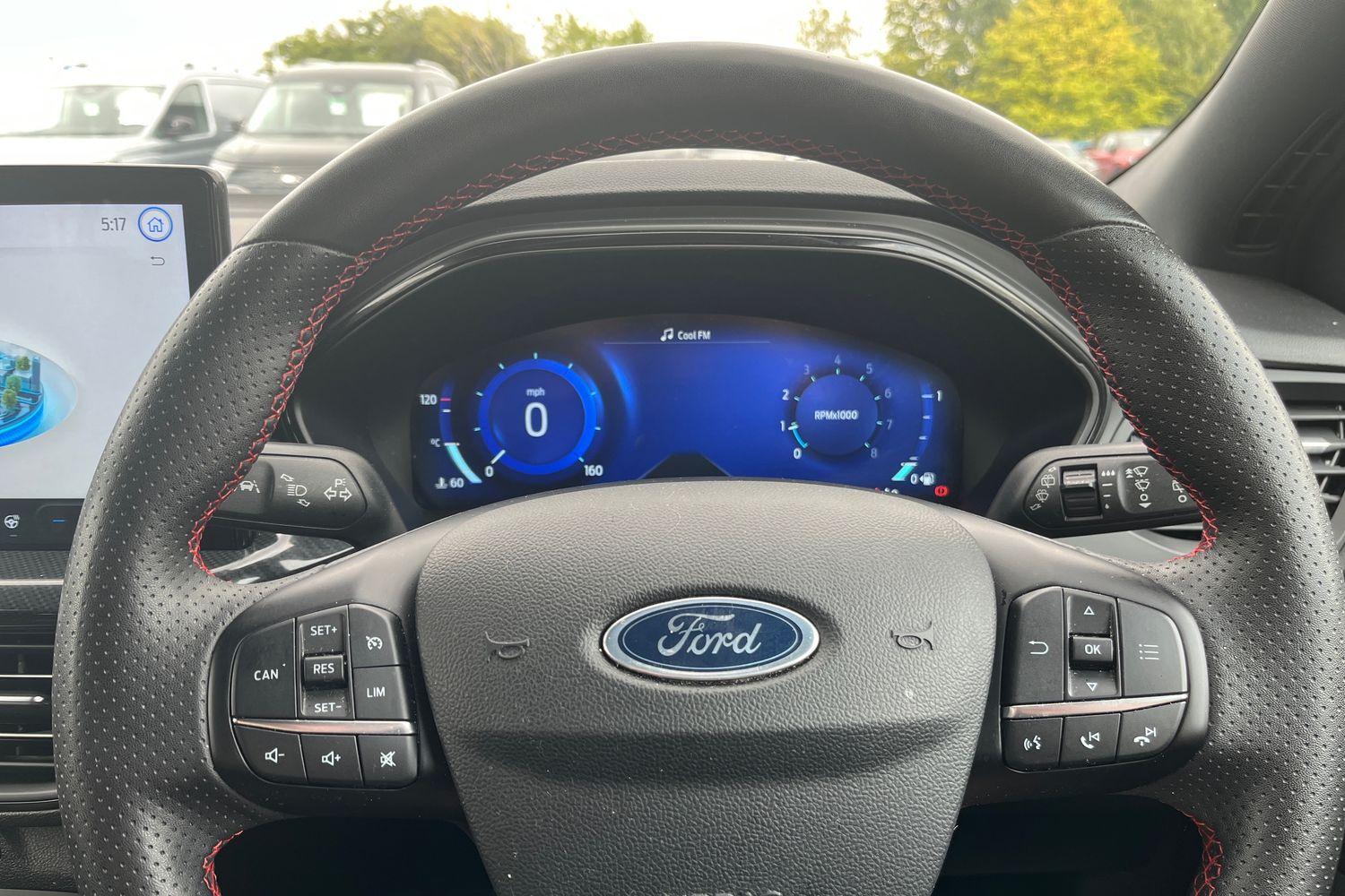 Ford FOCUS Photo 11