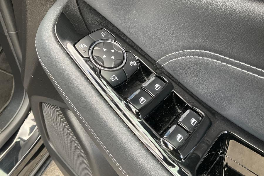 Ford S-MAX Photo autoimg-1983ff8c6fbd7109fcfc39dbf4d5b4ff2efbac38.jpg