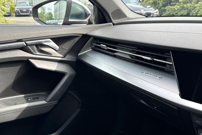 AUDI S3 Photo 36