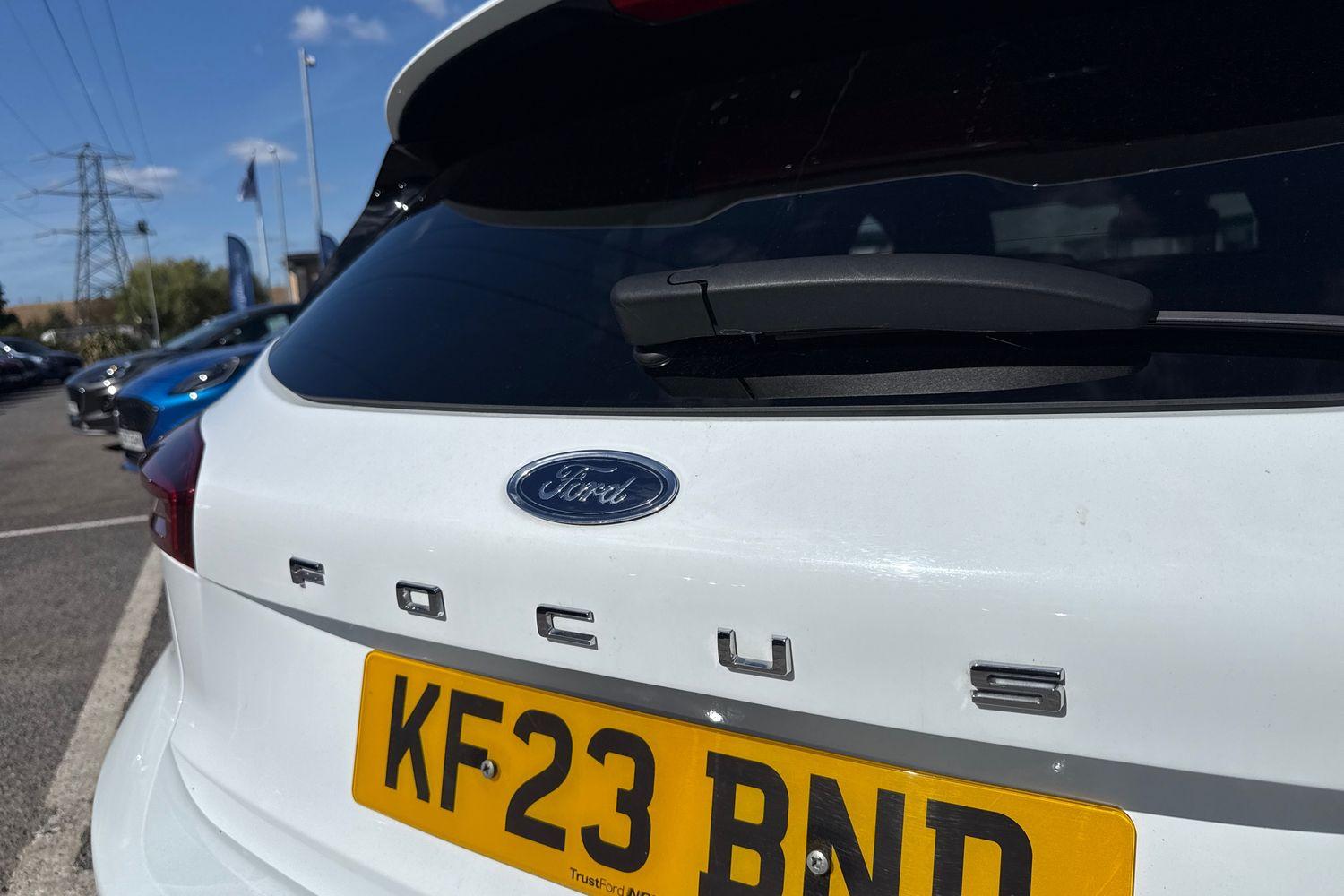 Ford Focus Photo 39
