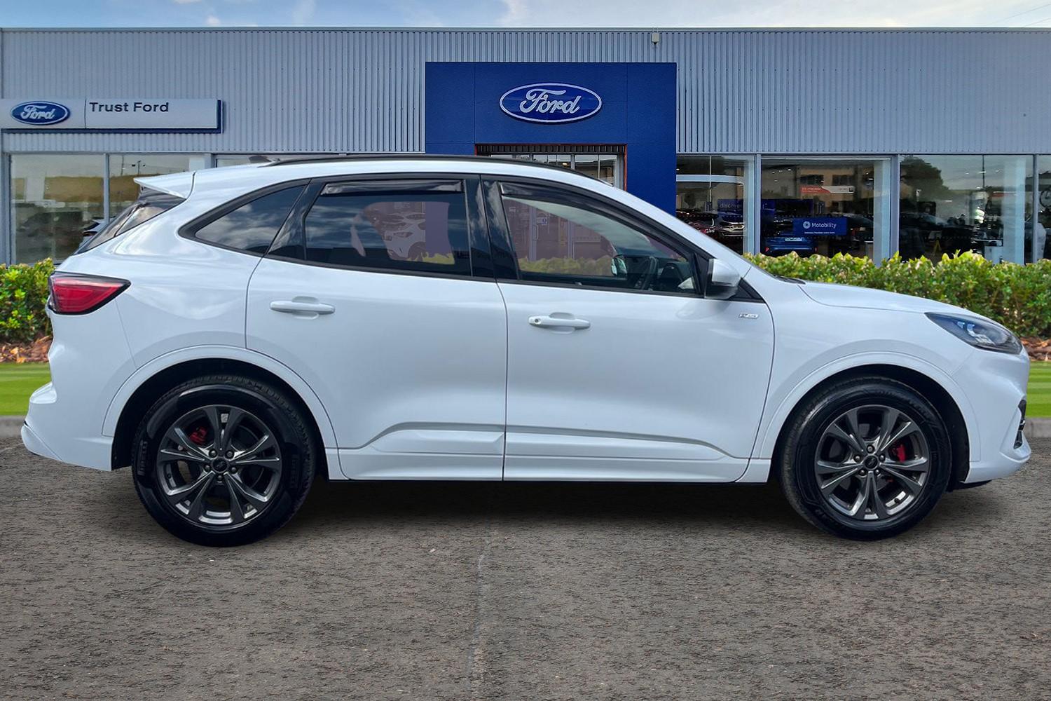 Ford KUGA Photo 2