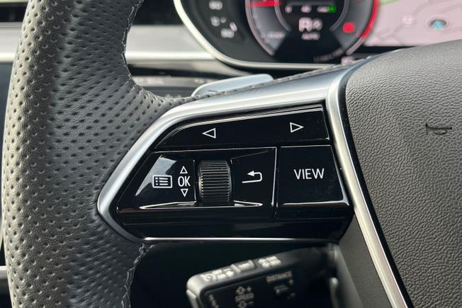 Audi A8 Photo 17