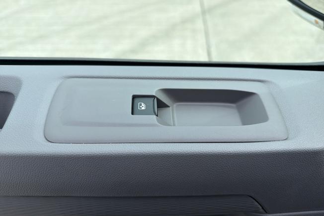 VOLKSWAGEN Transporter Photo 49