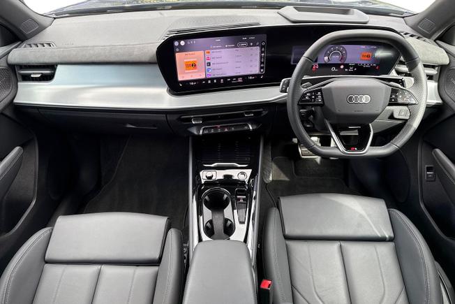 AUDI Q3 Photo 10