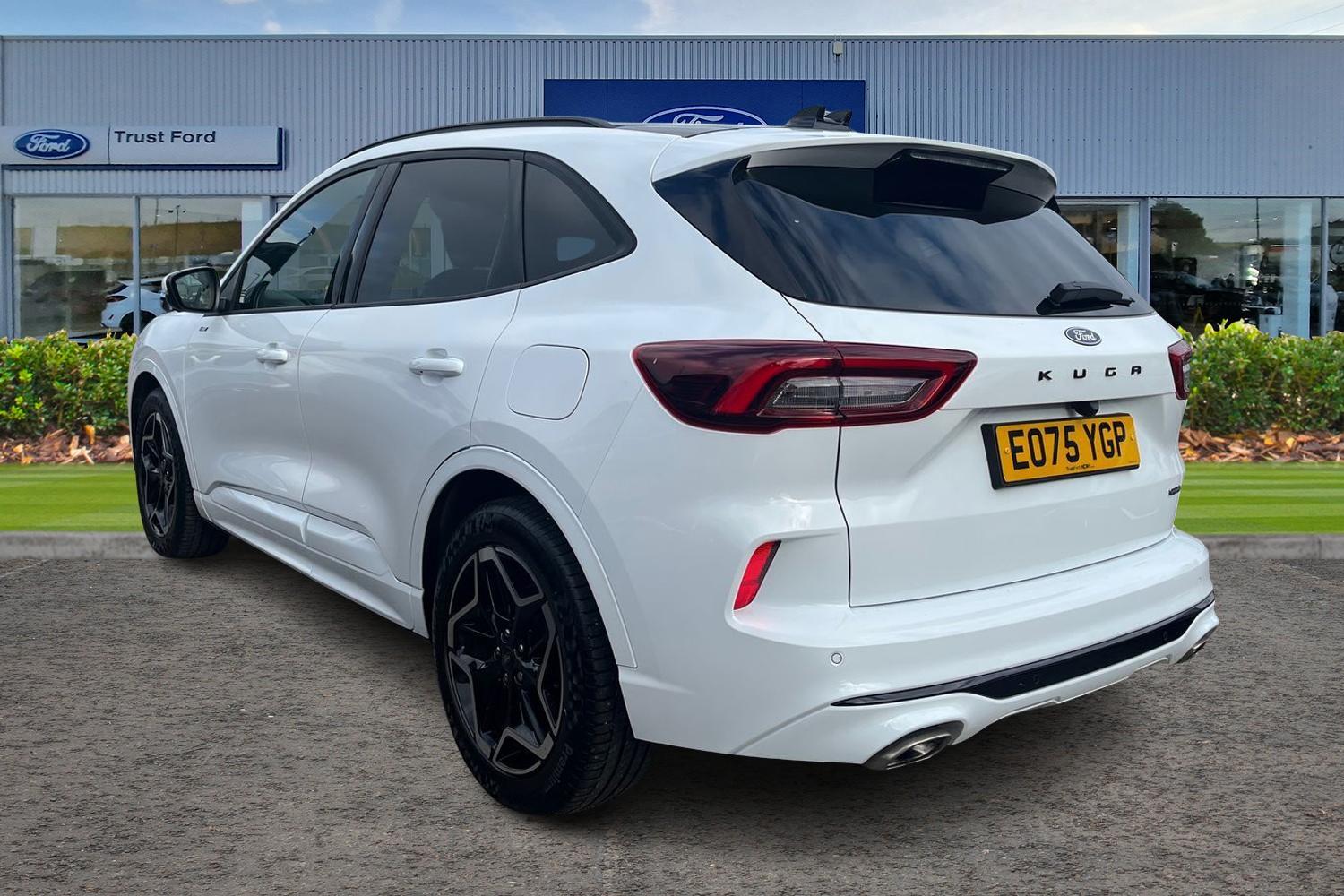 Ford KUGA Photo 1
