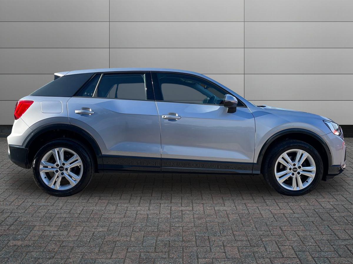 Audi Q2 Photo 5