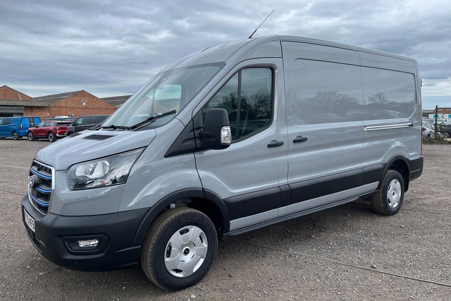 Used Ford E-TRANSIT YP75HFB 24