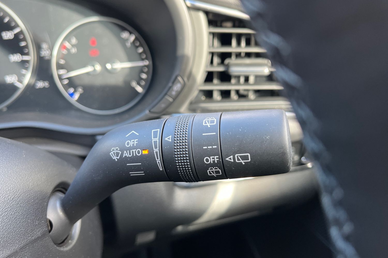 Mazda CX-30 Photo 14