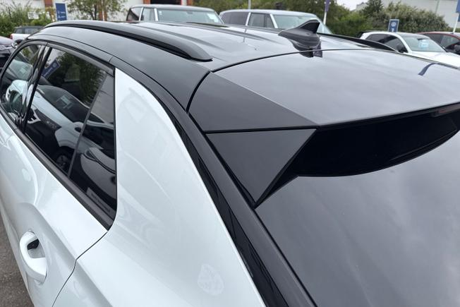 VOLKSWAGEN T-Roc Photo 21