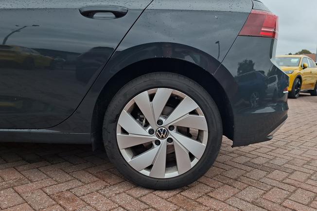 VOLKSWAGEN Golf Photo 5
