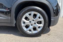 JEEP Avenger Photo 5