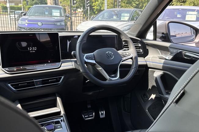 VOLKSWAGEN Tiguan Photo 41